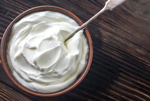 10 Surprising Effects of Eating Sour Cream