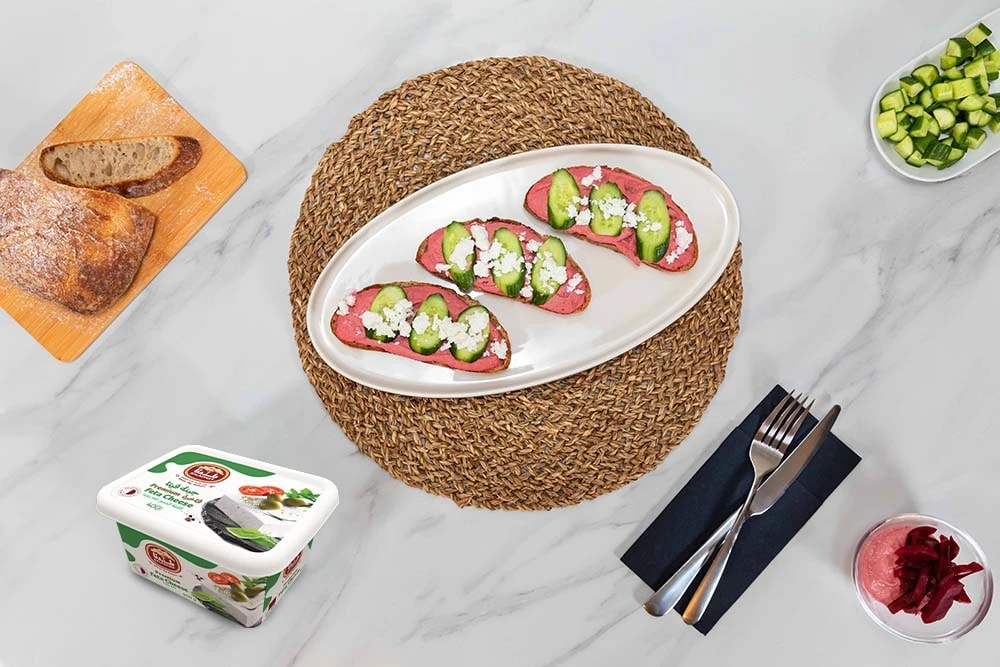 Blog Beetroot Hummus Salad