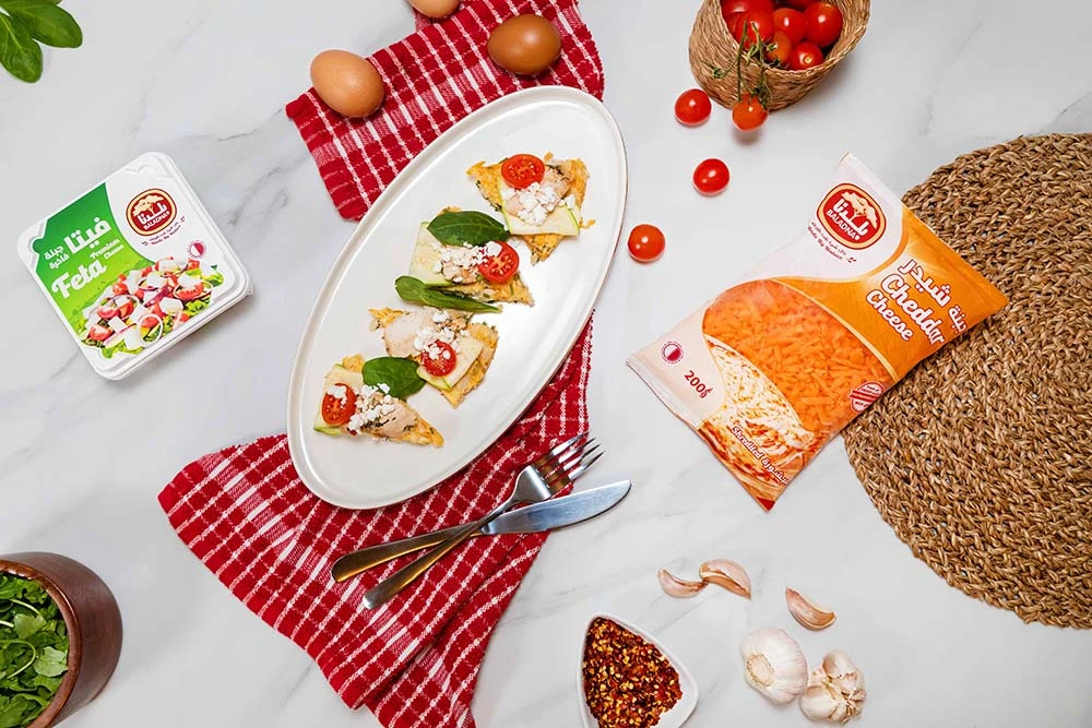 Cauliflower Pizza with Chilli Chicken and Feta