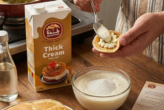 QATAYEF WITH THICK CREAM
