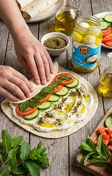 Recipe Labneh and Zaatar Wraps