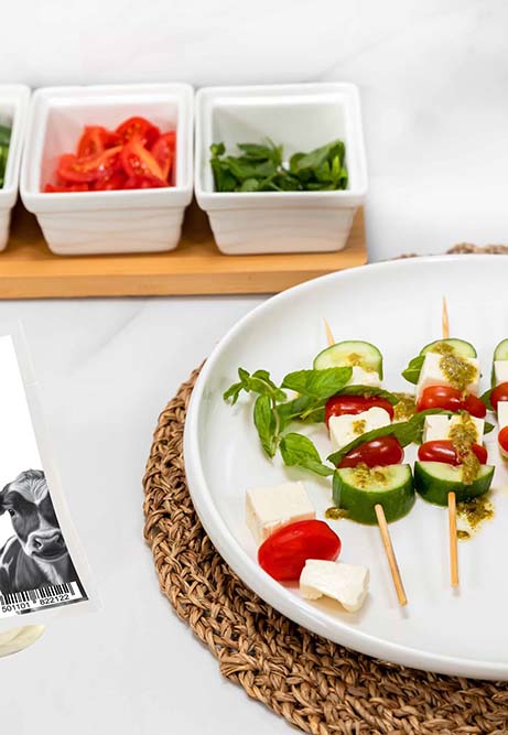 Recipe أعواد الطماطم الكرزية والجبن الحلوم